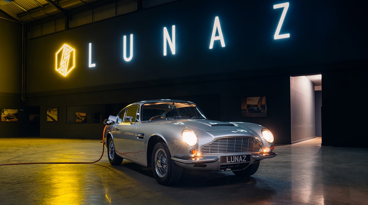 2021 Aston Martin DB6 by Lunaz
